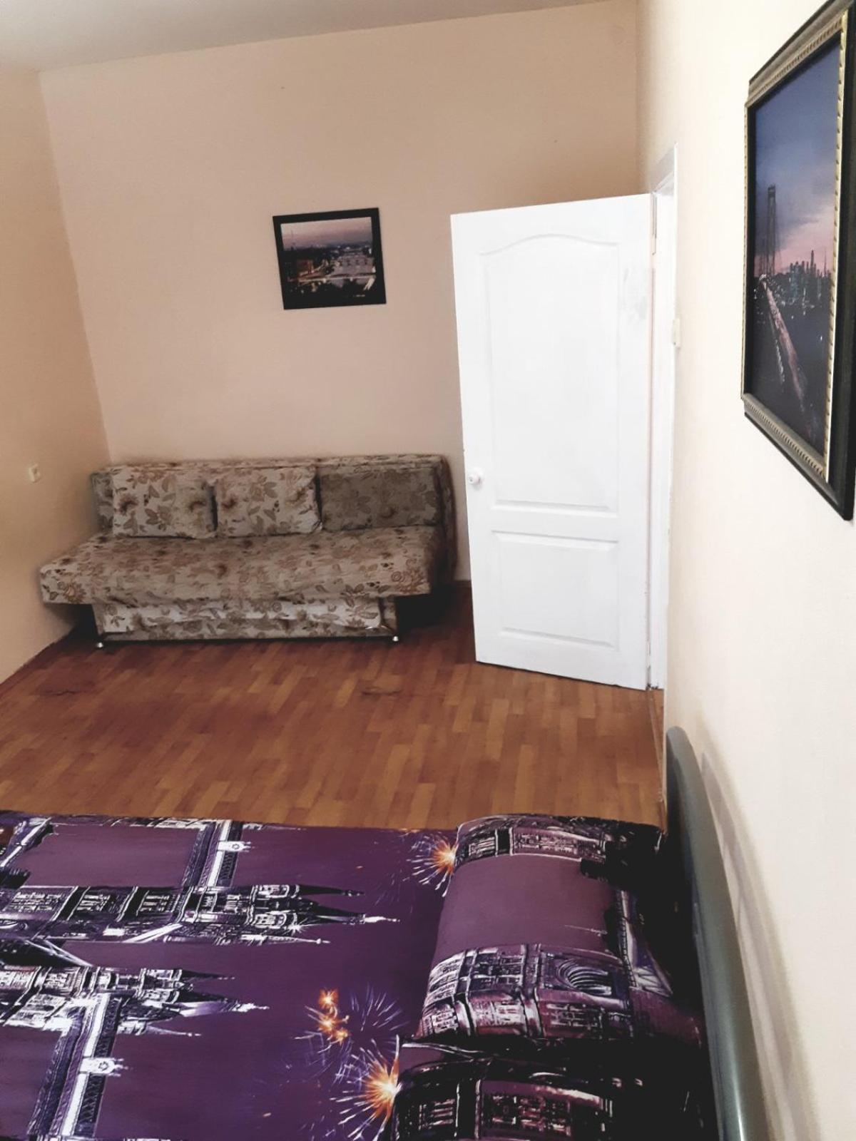 Воскресенская 12 Dnjepropetovsk Kamer foto